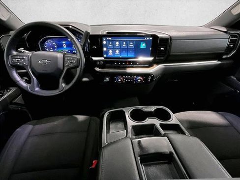 Used 2022 Chevrolet Silverado 1500 RST RWD image 16