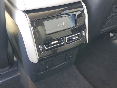 New 2027 Lincoln Aviator AWD image 26