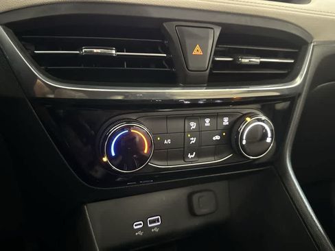 Used 2024 Buick Encore GX Sport Touring FWD image 19