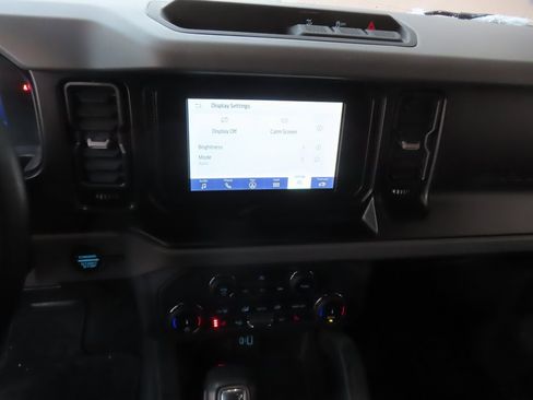 Used 2022 Ford Bronco Big Bend image 17