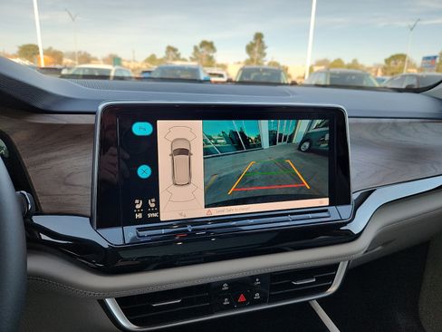 New 2026 Volkswagen Atlas SE image 18