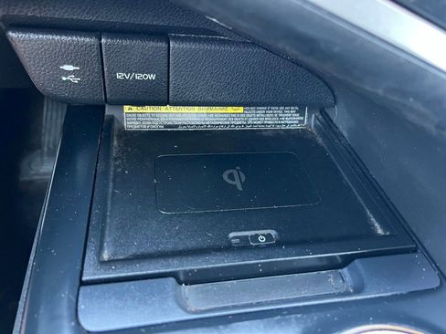 Used 2018 Toyota Camry XSE FWD image 30