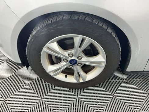 Used 2014 Ford Focus SE image 15