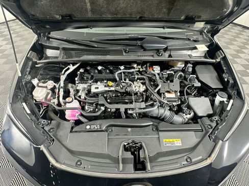 Used 2024 Toyota Prius LE FWD image 31
