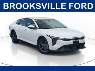 Used 2025 Kia K4 LXS video 1