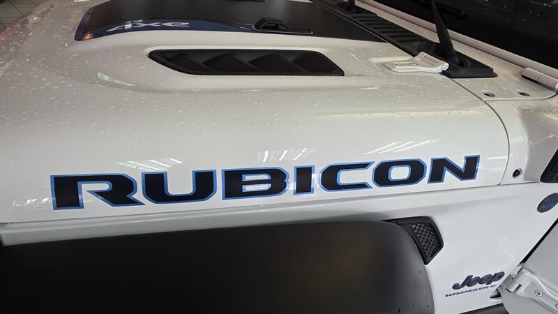 Used 2024 Jeep Wrangler Unlimited Rubicon 4xe AWD/4WD image 35