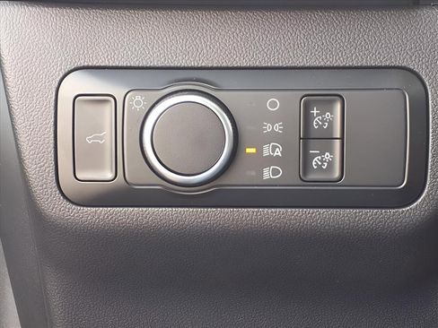 Used 2025 Ford Escape ST-Line w/ Cold Weather Package image 13