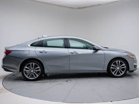 Used 2024 Chevrolet Malibu LT image 8