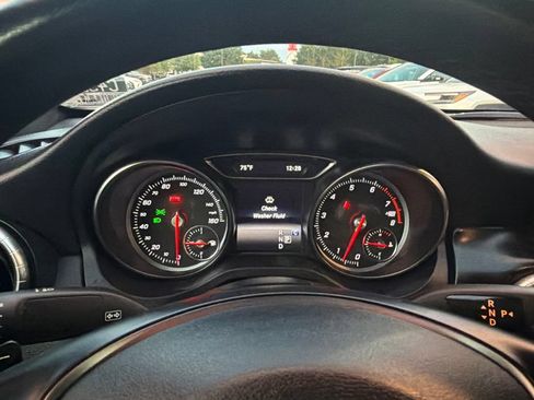 Used 2019 Mercedes-Benz CLA 250 4MATIC image 24