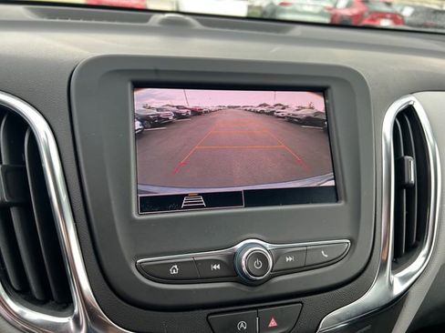 Certified 2024 Chevrolet Equinox LS w/ LS Convenience Package FWD image 23