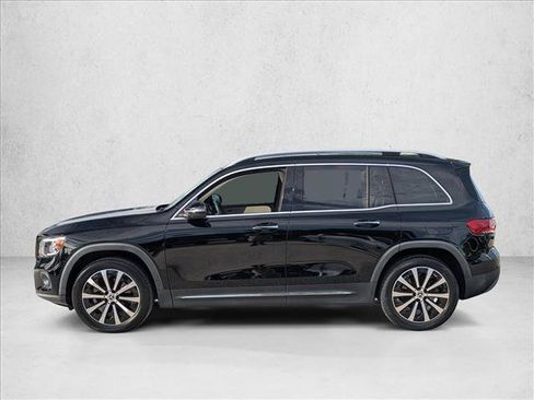 Certified 2022 Mercedes-Benz GLB 250 image 9