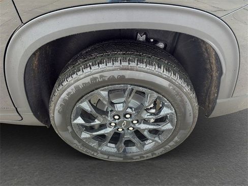 New 2026 Chevrolet Traverse LT w/ Midnight/Sport Edition image 14