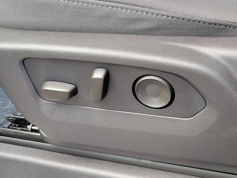 New 2026 Chevrolet Silverado 1500 LT AWD/4WD image 9