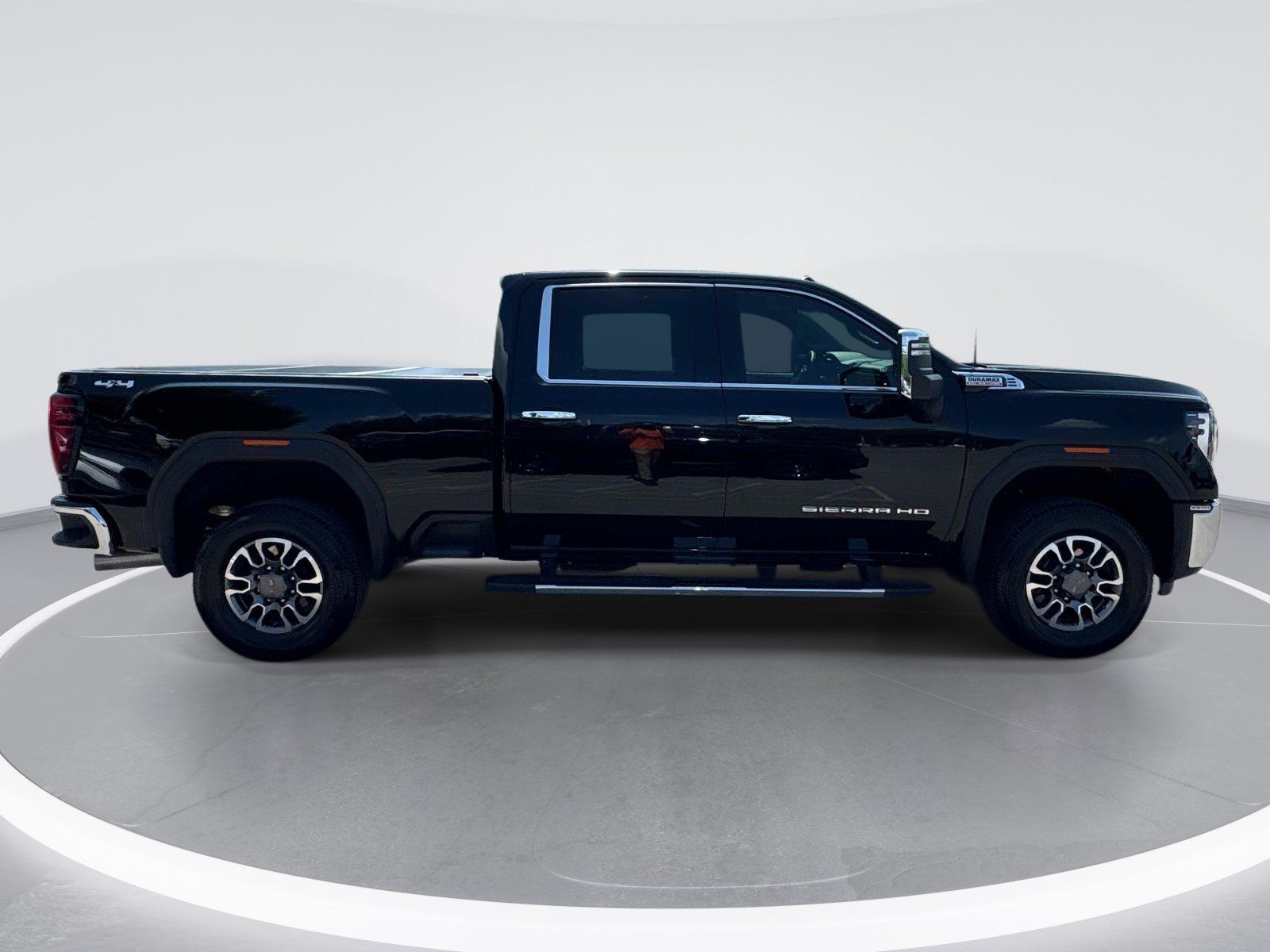 Used 2025 GMC Sierra 2500 SLT w/ SLT Convenience Package AWD/4WD image 9