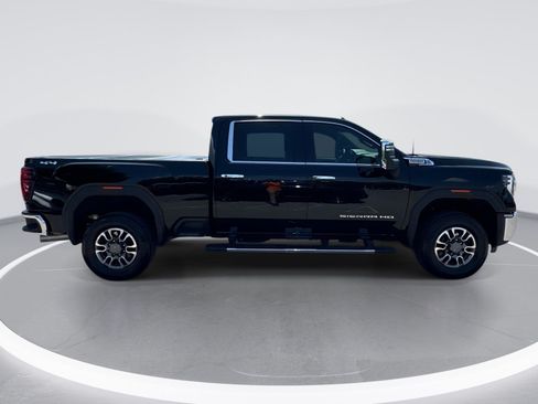 Used 2025 GMC Sierra 2500 SLT w/ SLT Convenience Package AWD/4WD image 9
