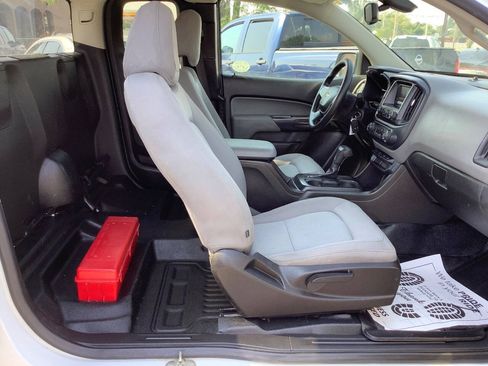 Used 2015 Chevrolet Colorado W/T w/ WT Convenience Package AWD/4WD image 34