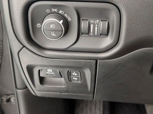 Used 2025 RAM 1500 Big Horn AWD/4WD image 14