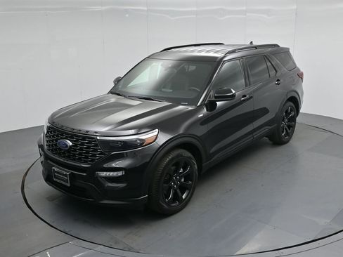 Certified 2022 Ford Explorer ST-Line w/ Class IV Trailer Tow Package image 38