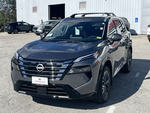 New 2026 Nissan Rogue Platinum AWD/4WD image 3
