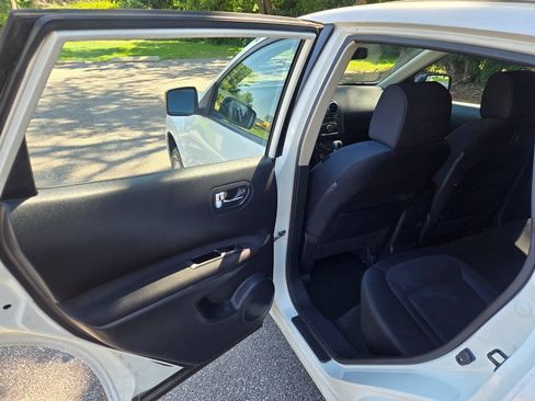 Used 2013 Nissan Rogue S AWD/4WD image 31