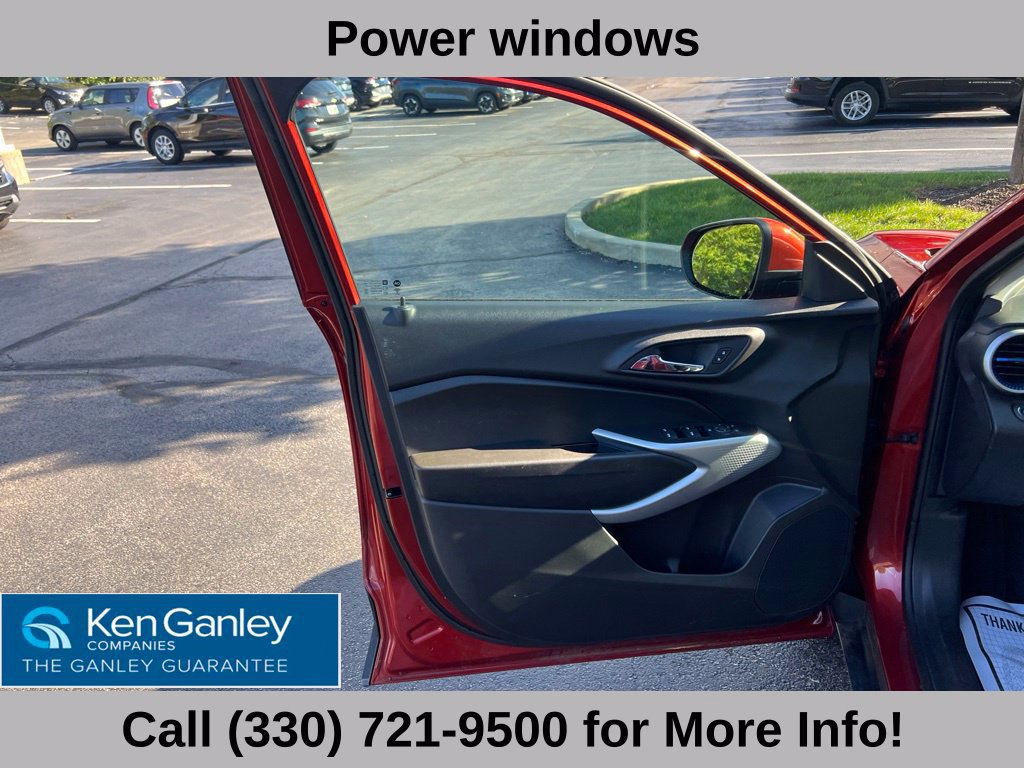 Used 2024 Chevrolet Trax LS w/ LS Convenience Package FWD image 23