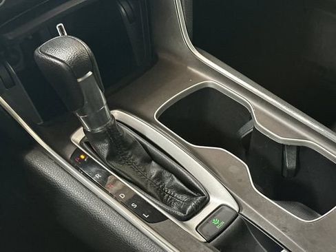 Used 2019 Honda Accord LX image 23