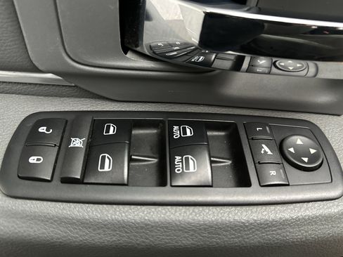 Used 2017 RAM 1500 Big Horn image 23