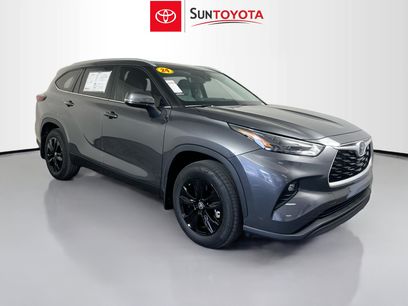Used 2024 Toyota Highlander XLE