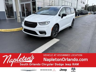 New 2026 Chrysler Pacifica Limited