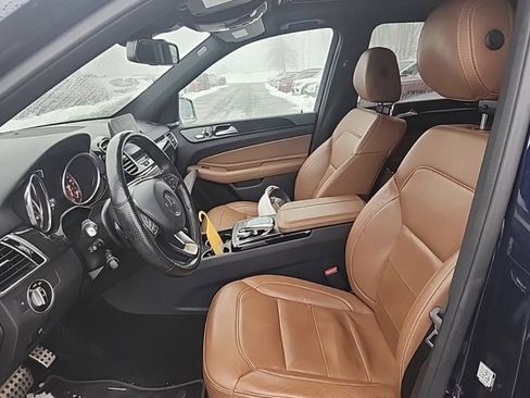 Used 2019 Mercedes-Benz GLE 400 4MATIC image 6