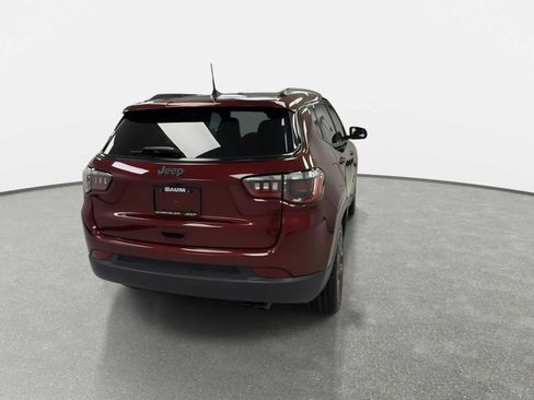 Used 2021 Jeep Compass Latitude FWD image 8