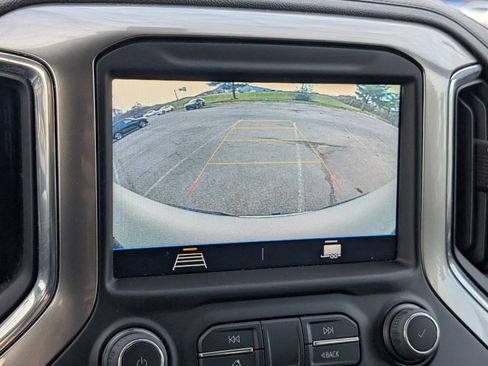 Used 2022 Chevrolet Silverado 1500 LT image 9