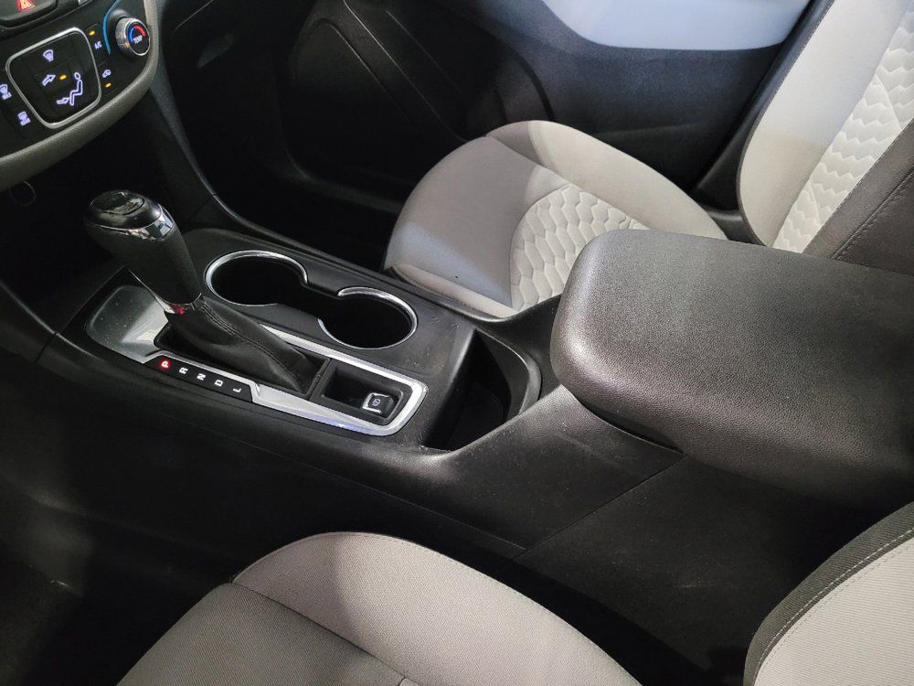 Used 2019 Chevrolet Equinox LS w/ LS Convenience Package FWD image 26