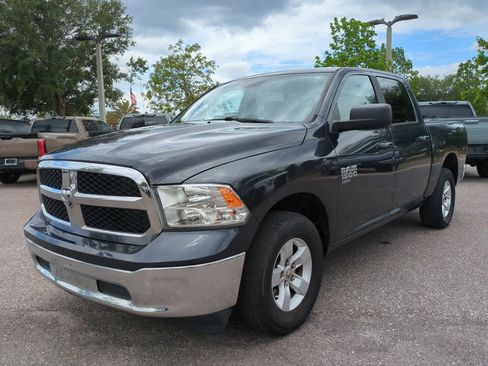 Used 2021 RAM 1500 Classic SLT AWD/4WD image 2