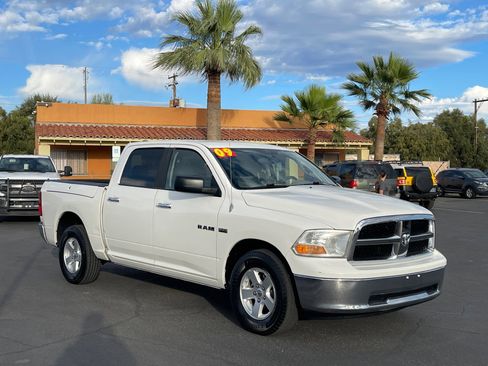 Used 2009 Dodge Ram 1500 Truck SLT image 7
