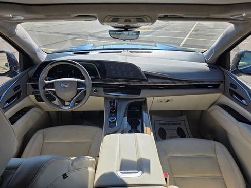 Used 2021 Cadillac Escalade ESV Premium Luxury Platinum image 22