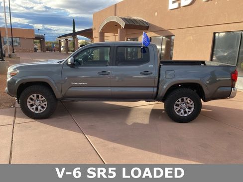 Used 2018 Toyota Tacoma SR5 image 5