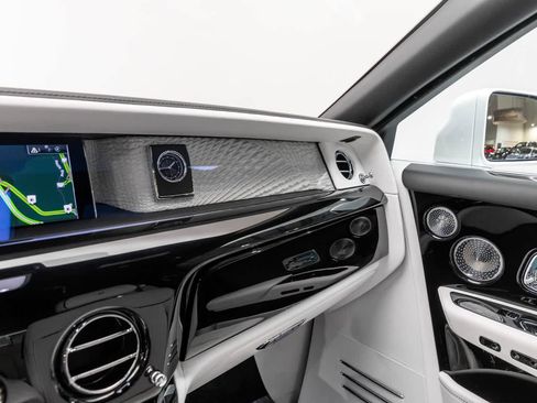 Used 2020 Rolls-Royce Phantom Extended Wheelbase RWD image 32