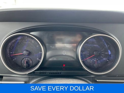 Used 2023 Kia Carnival LX FWD image 6