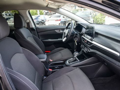 Used 2019 Kia Forte LXS FWD image 15