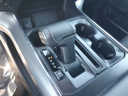 Used 2025 Ford F150 XLT w/ Equipment Group 302A MID image 31