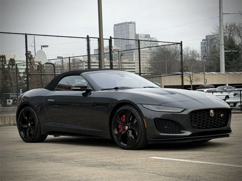 Used 2022 Jaguar F-TYPE Convertible image 39