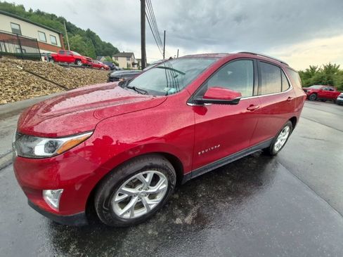 Used 2018 Chevrolet Equinox LT w/ Sun & Infotainment Package AWD/4WD image 4