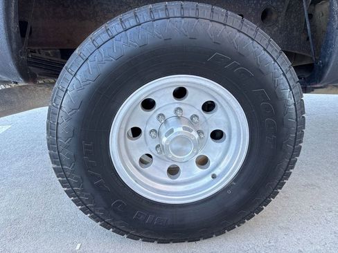 Used 2002 Chevrolet Silverado 2500 LT w/ Off-Road Skid Plate Pkg image 24