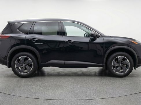 Used 2025 Nissan Rogue SV AWD/4WD image 11