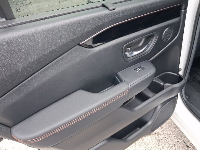 Used 2024 Honda Pilot TrailSport image 9
