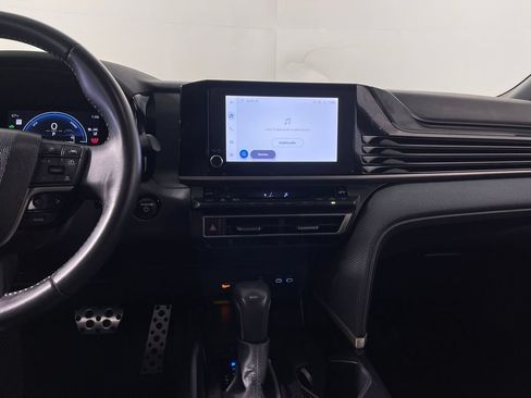 Certified 2025 Toyota Camry SE FWD image 15