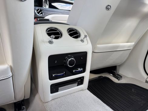 Used 2021 Rolls-Royce Ghost AWD/4WD image 28