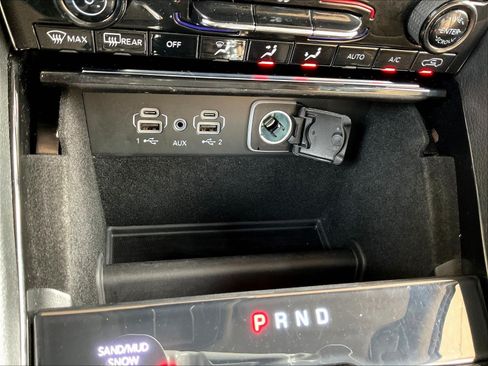 Used 2021 Jeep Grand Cherokee L Limited AWD/4WD image 15