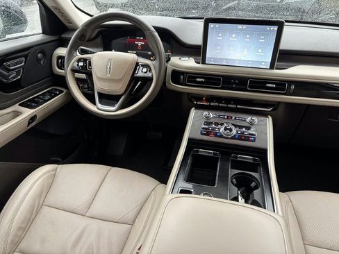 Used 2020 Lincoln Aviator Reserve w/ Equipment Group 201A image 31